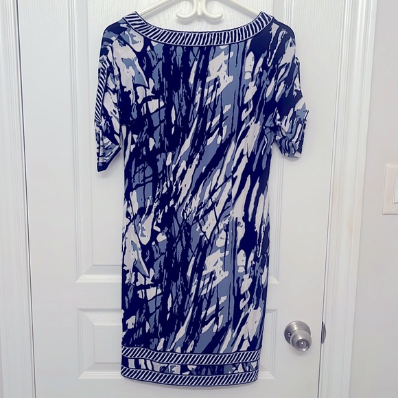 BCBGMaxAzria Mini Dress Size XS - Picture 3 of 3
